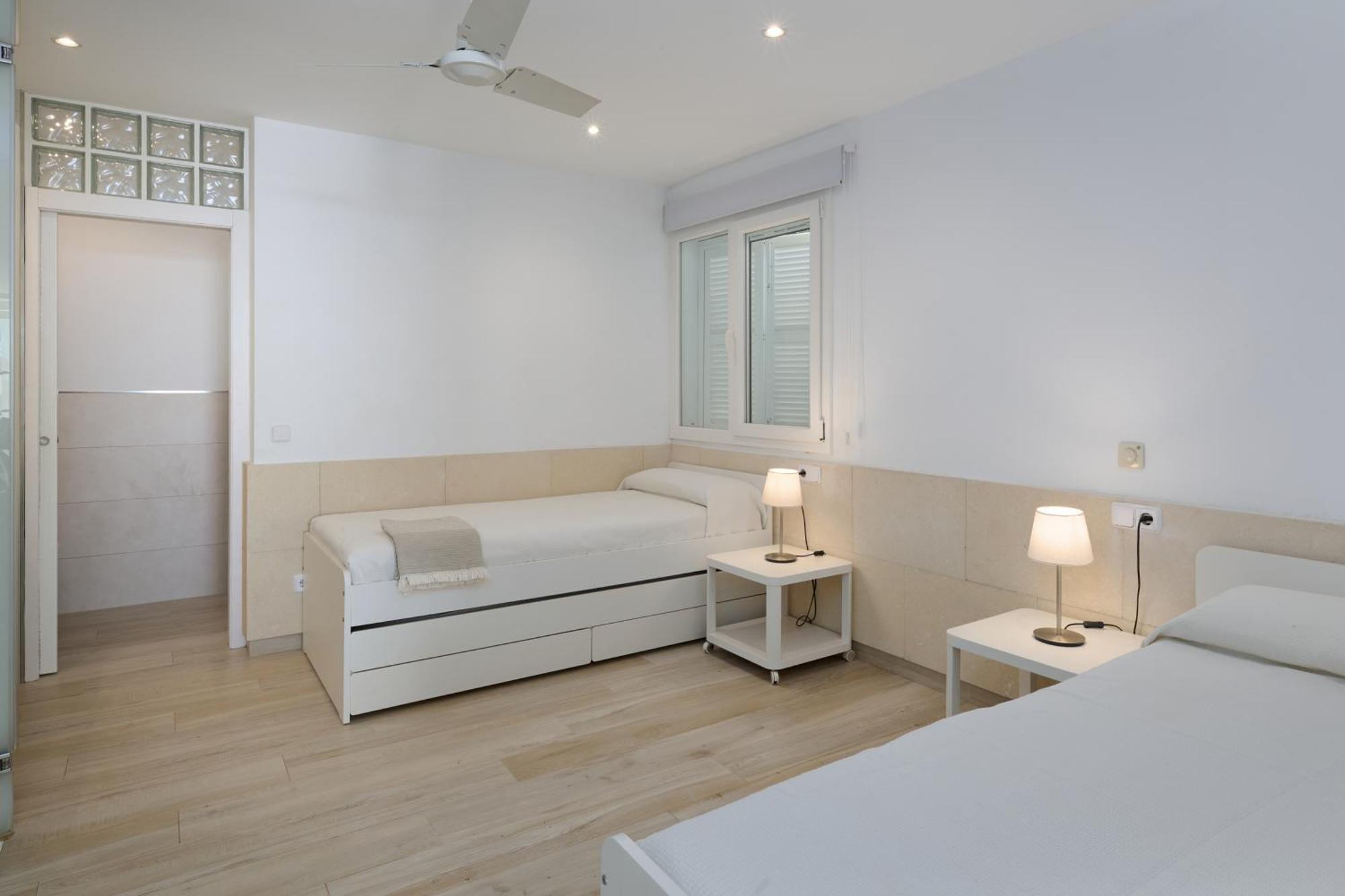 Sea Frontline Apartment 'Faraona'. Pool. Wifi ซานตานยี ภายนอก รูปภาพ